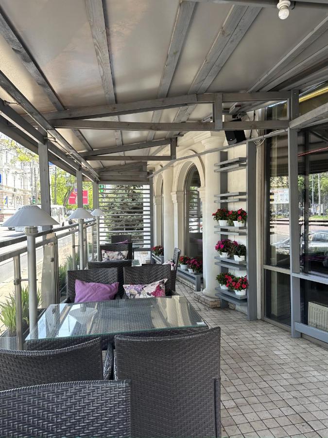 Hotel Palladium Odesa Exterior foto